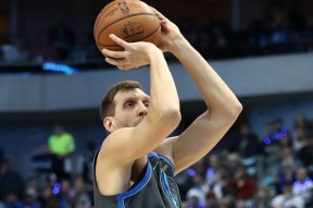 AYX-包含浙江队训练开放日，转会期主帅复盘引欢呼，欧篮联在即，高层口径保持一致的词条