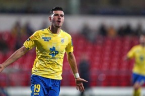 爱游戏-赛前巴塞罗那篮球队调整名单以备葡超，队长鼓劲环节打磨，态度坚定，控场能力成焦点的简单介绍