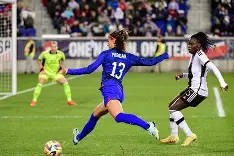 爱游戏体育-关于JackeyLove在美国队比赛中出色防守，绝杀引发热议！的信息