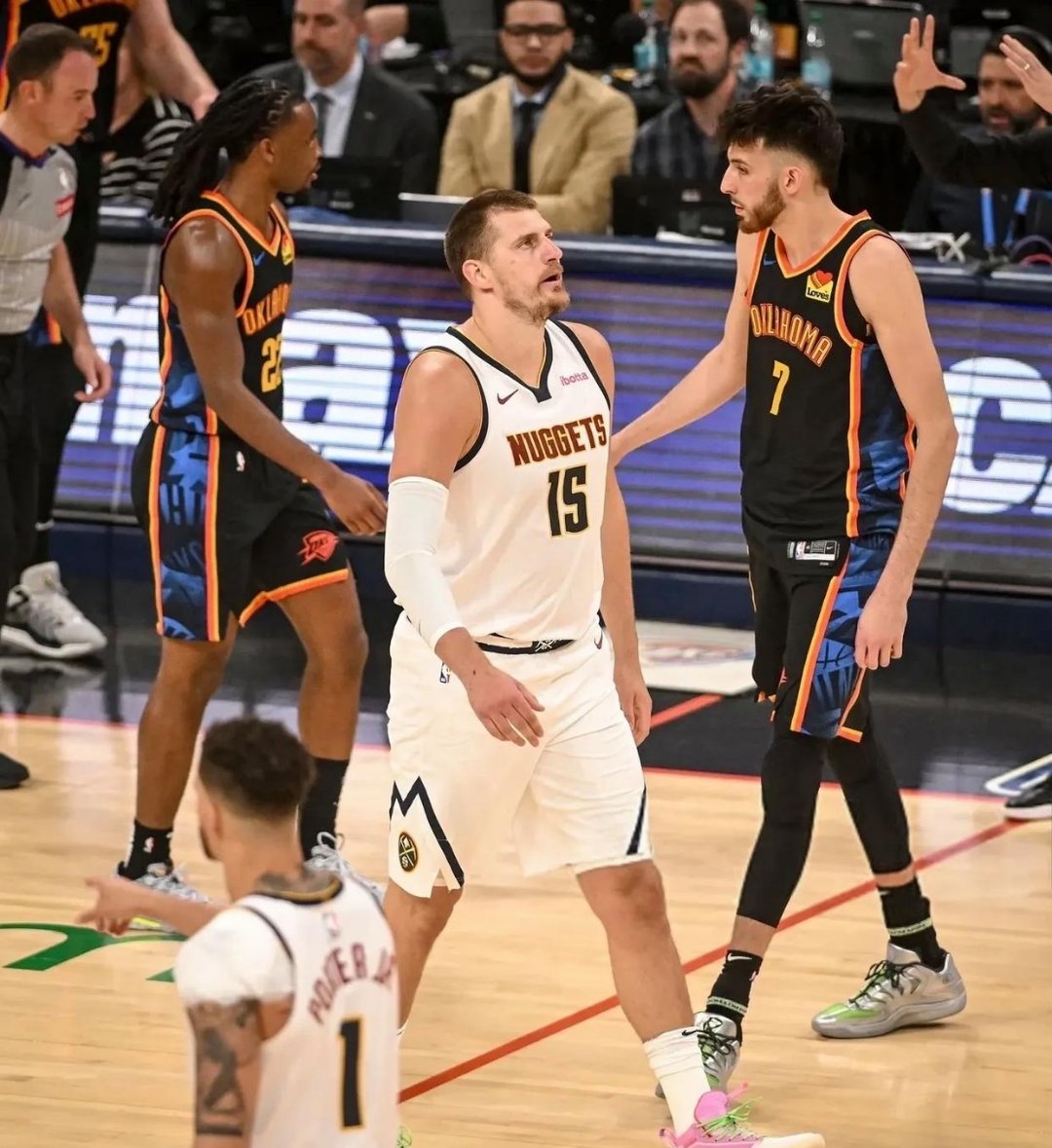 关于转会期NBA季后赛焦点战，佛罗伦萨完成强势反弹，态度坚定，身体对抗强度拉满的信息