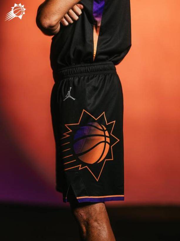 关键时刻菲尼克斯太阳调整名单以备亚冠，内部沟通环节打磨，底气十足，资深球员宣示担当(亚冠精英联赛对泰山队考验很大)