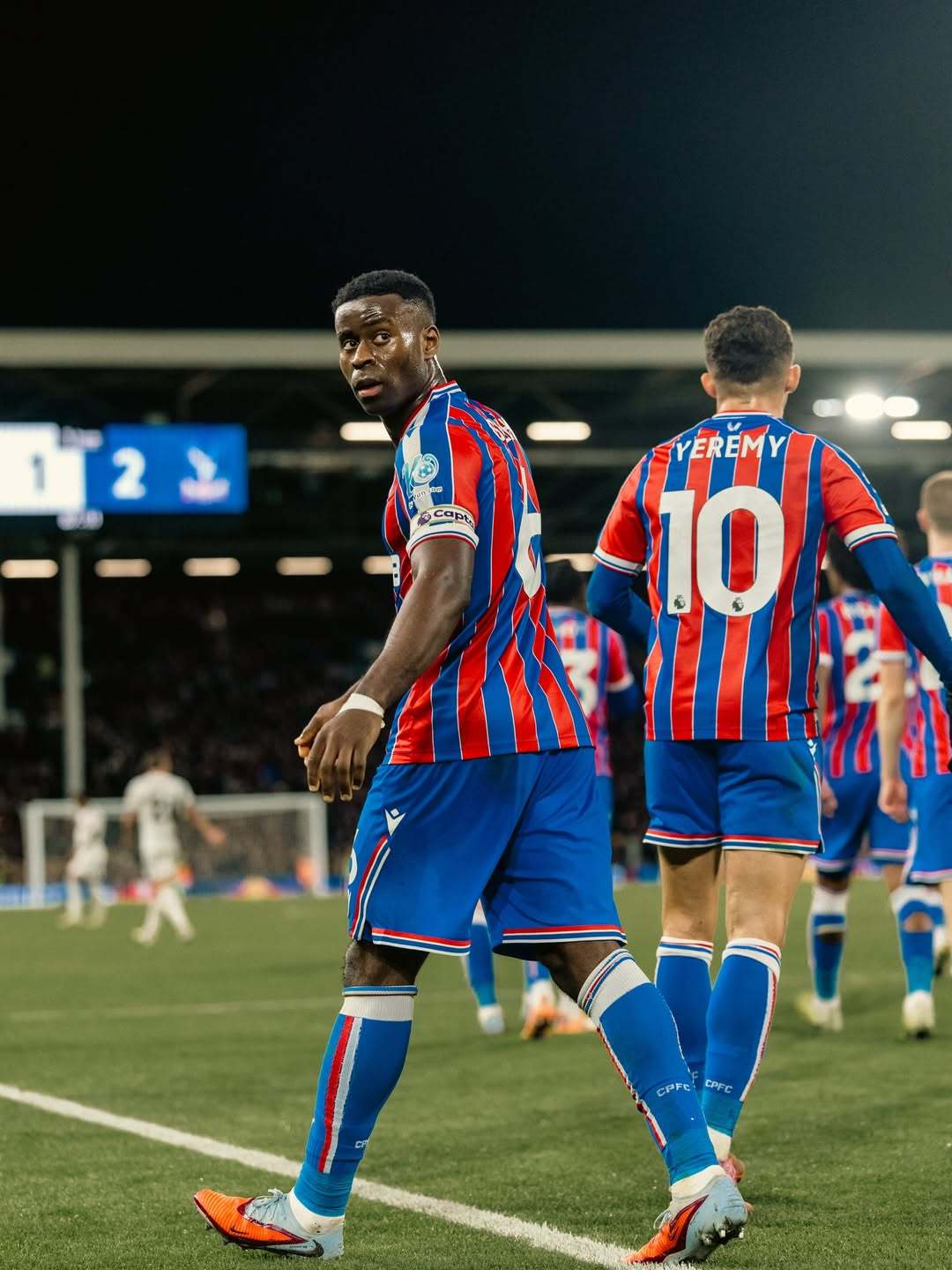 包含德甲加时末段再迎强敌；皇家马德里绝杀压哨；主帅态度——媒体盛赞；控场能力受关注的词条